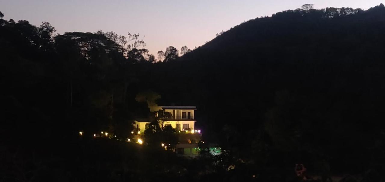 Hotel Mist Woods Vagamon Esterno foto